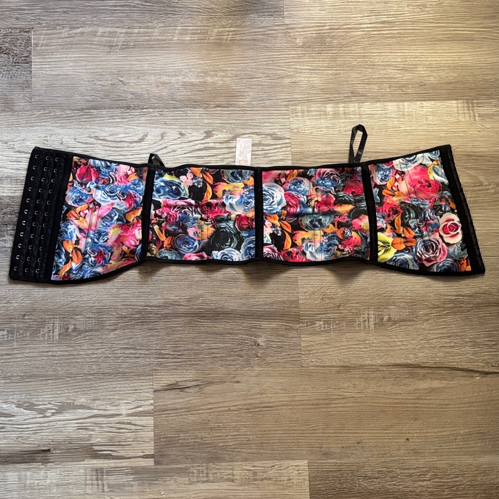 Luxx Curves Floral Shapewear Corset